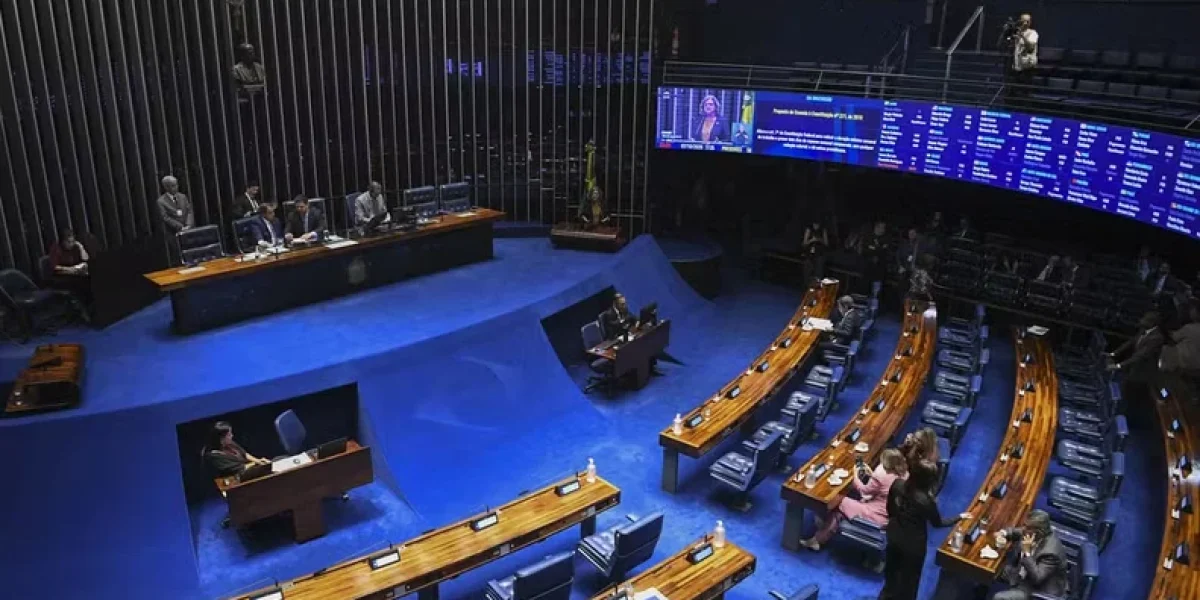 A meta traçada no Congresso é promulgar a PEC até a próxima quinta-feira (22), três dias antes da realização do segundo turno das eleições presidenciais - Foto: Agência Senado