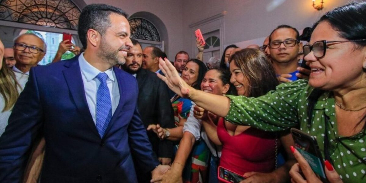 67faf93c-paulo-dantas-ao-ser-recebido-para-posse-como-governador-tampao-de-alagoas-foto-pei-fon-agencia-ala-960x561